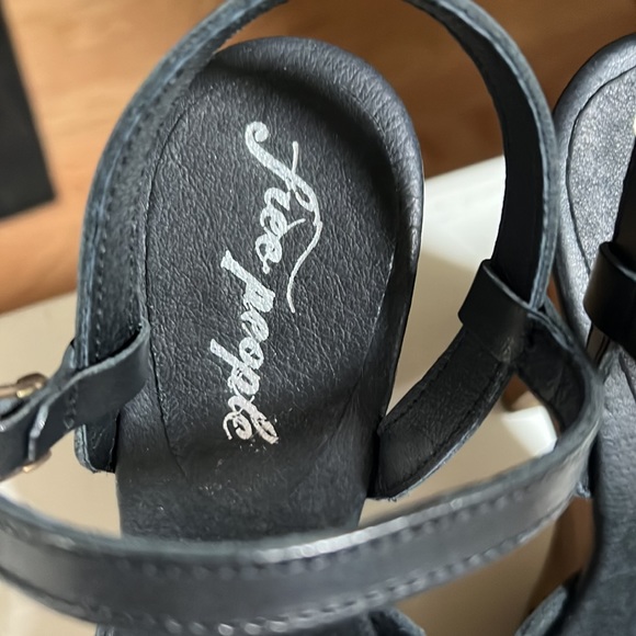 Free People platform, Black, size 40 - Picture 4 of 9